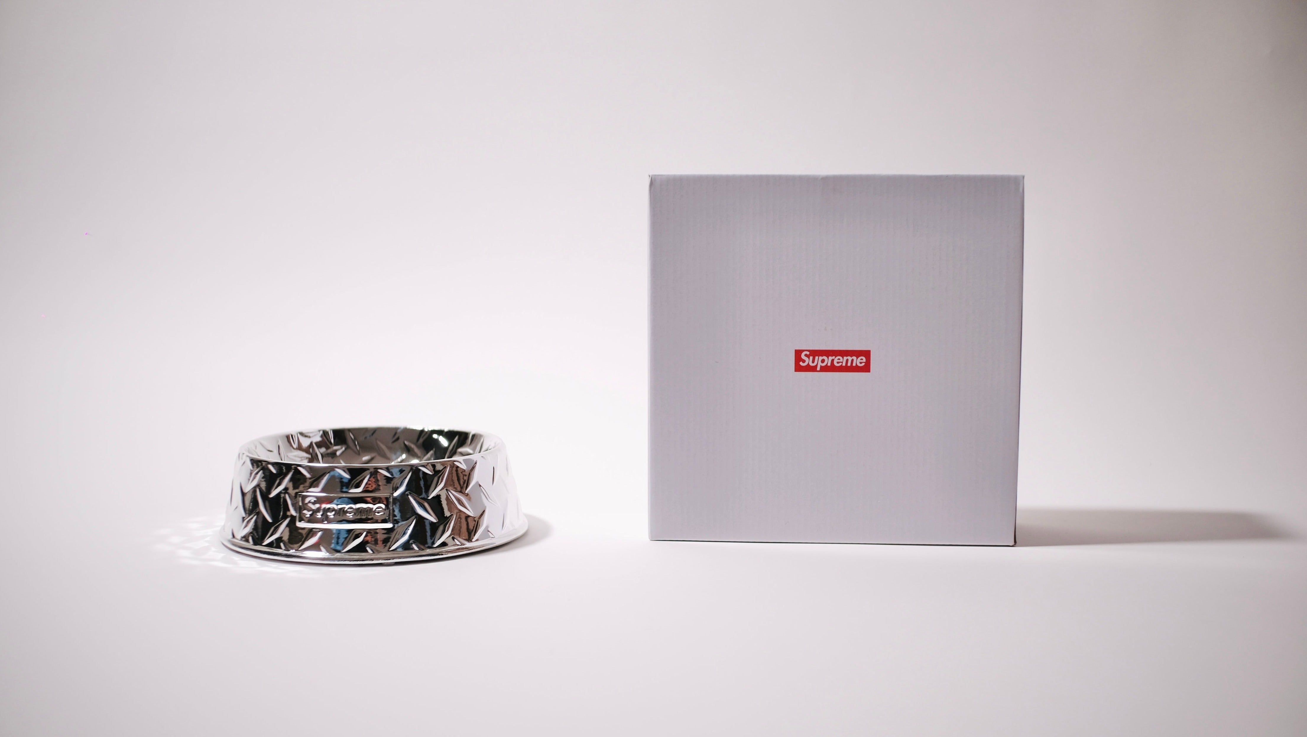 Supreme Diamond Plate Dog Bowl Silver – Locos Only Drops